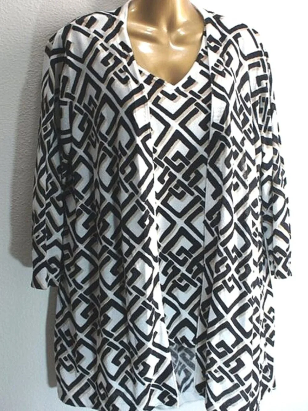 Chico's Black White Chain Pattern Geometric Tank/CardiganTwinset size 2